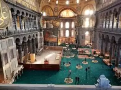 İstanbul Valisi Ali Yerlikaya'dan Ayasofya paylaşımı İstanbul Valisi Ali Yerlikaya'dan Ayasofya paylaşımı