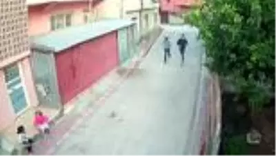 Yaşlı kadını evinde gasp ettiği iddiasıyla 3 zanlı yakalandı Yaşlı kadını evinde gasp ettiği iddiasıyla 3 zanlı yakalandı