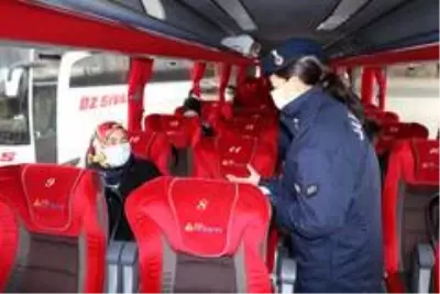 Yozgat'ta jandarma ekipleri kadına yönelik şiddete dikkat çekti Yozgat'ta jandarma ekipleri kadına yönelik şiddete dikkat çekti
