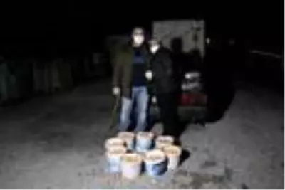 Ziraat mühendisi ve eşi, salgın döneminde sokak hayvanlarını besliyor Ziraat mühendisi ve eşi, salgın döneminde sokak hayvanlarını besliyor
