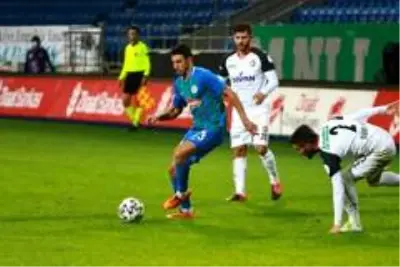 Ziraat Türkiye Kupası: Çaykur Rizespor: 6 Uşakspor: 0 (Maç sonucu) Ziraat Türkiye Kupası: Çaykur Rizespor: 6 Uşakspor: 0 (Maç sonucu)