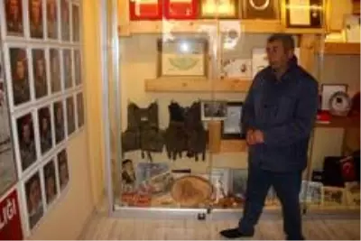 15 Temmuz şehidi Cennet Yiğit'in babas: 'Ağırlaştırılmış müebbet almalarının hiçbir ehemmiyeti yok. Meclisteki terör sevicileri, o hainler bizi... 15 Temmuz şehidi Cennet Yiğit'in babas: 'Ağırlaştırılmış müebbet almalarının hiçbir ehemmiyeti yok. Meclisteki terör sevicileri, o hainler bizi...
