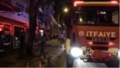6 katlı binada sıkışan doğalgaz bomba gibi patladı 6 katlı binada sıkışan doğalgaz bomba gibi patladı