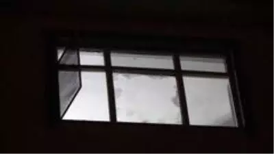 6 katlı binada sıkışan doğalgaz bomba gibi patladı 6 katlı binada sıkışan doğalgaz bomba gibi patladı