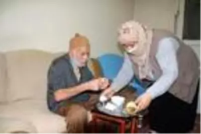 96 yaşında koronavirüsü yenip sırrını anlattı: Süt, bal ve pekmez tükettim 96 yaşında koronavirüsü yenip sırrını anlattı: Süt, bal ve pekmez tükettim
