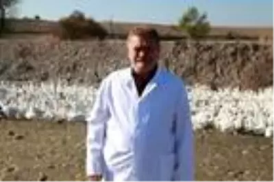 Adana'da hobi için beslediği kazlarla çiftlik kurdu, Türkiye'nin her yerine satış yapıyor Adana'da hobi için beslediği kazlarla çiftlik kurdu, Türkiye'nin her yerine satış yapıyor