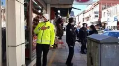 Afyonkarahisar'da cadde ve sokaklarda korona virüs denetimi Afyonkarahisar'da cadde ve sokaklarda korona virüs denetimi