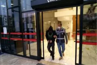 Son dakika haber: Alanya'da restoran ve otelden hırsızlık yapan 2 şüpheli yakalandı Son dakika haber: Alanya'da restoran ve otelden hırsızlık yapan 2 şüpheli yakalandı
