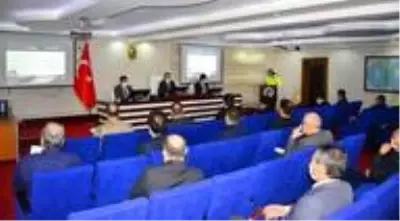 Ardahan'da kış tedbirleri trafik güvenliği toplantısı yapıldı Ardahan'da kış tedbirleri trafik güvenliği toplantısı yapıldı