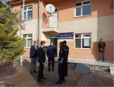 Aslanapa,'da 'Kadına yönelik şiddetle mücadele' toplantısı Aslanapa,'da 'Kadına yönelik şiddetle mücadele' toplantısı