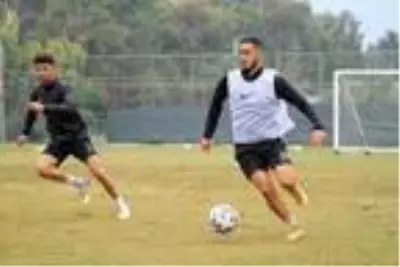 Atakaş Hatayspor'da Galatasaray maçı hazırlıkları başladı Atakaş Hatayspor'da Galatasaray maçı hazırlıkları başladı