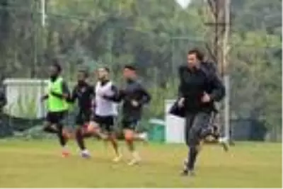 Atakaş Hatayspor'da Galatasaray maçı hazırlıkları başladı Atakaş Hatayspor'da Galatasaray maçı hazırlıkları başladı
