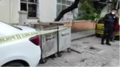 Avcılar'da çöp konteynerinin yanında bebek cesedi bulundu Avcılar'da çöp konteynerinin yanında bebek cesedi bulundu
