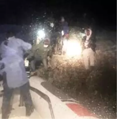 Aydın'da 27 düzensiz göçmen kurtarıldı Aydın'da 27 düzensiz göçmen kurtarıldı