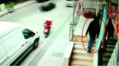 Ayrıldığı erkek arkadaşından para almak için iş yerini kurşunlattı Ayrıldığı erkek arkadaşından para almak için iş yerini kurşunlattı