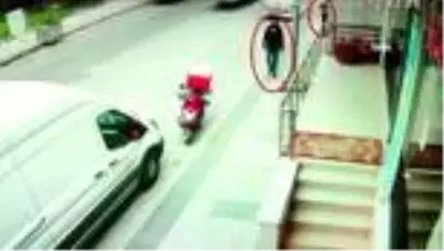 Ayrıldığı erkek arkadaşından para almak için iş yerini kurşunlattı Ayrıldığı erkek arkadaşından para almak için iş yerini kurşunlattı