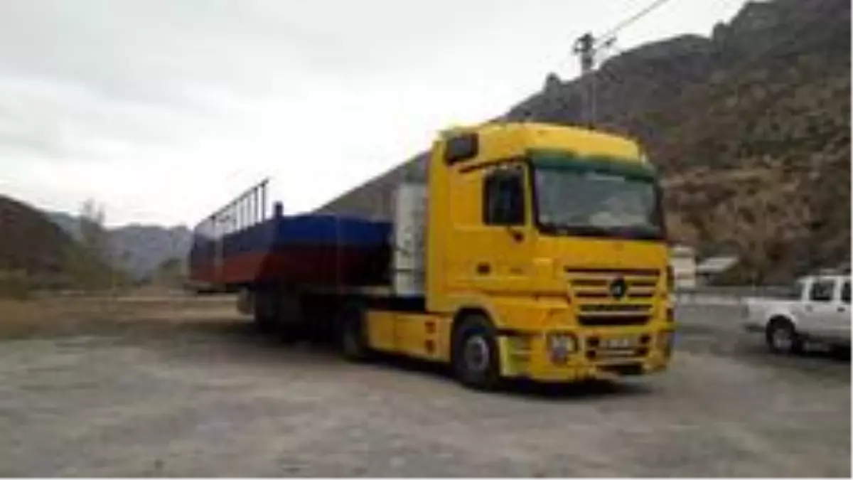 Baraj dubasının Trabzon'dan Adana'ya 750 km'lik zorlu yolculuğu