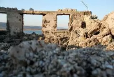 Barajlarda su seviyesi düştü, tasarruf alarmı verildi Barajlarda su seviyesi düştü, tasarruf alarmı verildi
