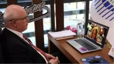 Başkan Kurt, Cinsiyet Eşitliği İzleme Derneği'nin toplantısına katıldı Başkan Kurt, Cinsiyet Eşitliği İzleme Derneği'nin toplantısına katıldı