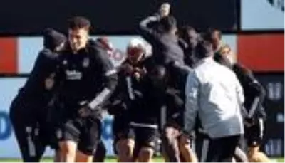 Beşiktaş'ta Fenerbahçe hazırlıkları devam etti Beşiktaş'ta Fenerbahçe hazırlıkları devam etti