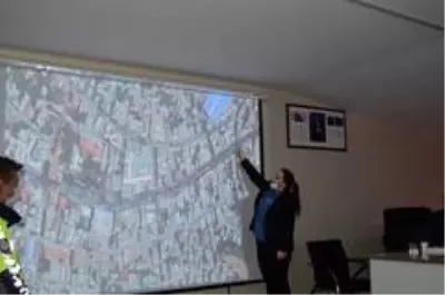 Besni ilçesinin trafik sorununa çözüm aranıyor Besni ilçesinin trafik sorununa çözüm aranıyor