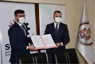 Son dakika: Bitlisli kadınlar yerli tohum ve yöresel ürünler üretecek Son dakika: Bitlisli kadınlar yerli tohum ve yöresel ürünler üretecek