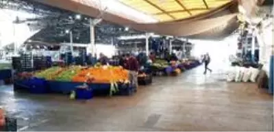 Bodrum'da korona virüs pazarları boş bıraktı Bodrum'da korona virüs pazarları boş bıraktı