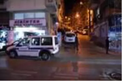 Buca'daki cinayetin şüphelisinden komşuları geçen hafta şikayetçi olmuş Buca'daki cinayetin şüphelisinden komşuları geçen hafta şikayetçi olmuş