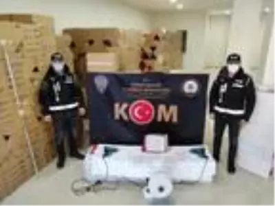Bursa'da 5,5 milyon boş makaron ele geçirildi Bursa'da 5,5 milyon boş makaron ele geçirildi