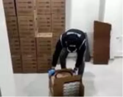 Bursa'da 5,5 milyon boş makaron ele geçirildi Bursa'da 5,5 milyon boş makaron ele geçirildi