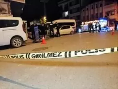 Çekmeköy'de silahlı kavga: 2 yaralı Çekmeköy'de silahlı kavga: 2 yaralı
