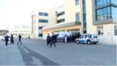 Cipte silahla öldürülenler ile intihar eden kişinin cenazeleri alındı Cipte silahla öldürülenler ile intihar eden kişinin cenazeleri alındı