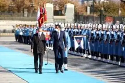 Katar Emiri Şeyh Temim Bin Hamad Al Sani, Cumhurbaşkanı Recep Tayyip Erdoğan ile Cumhurbaşkanlığı Millet Kütüphanesini ziyaret etti. Katar Emiri Şeyh Temim Bin Hamad Al Sani, Cumhurbaşkanı Recep Tayyip Erdoğan ile Cumhurbaşkanlığı Millet Kütüphanesini ziyaret etti.