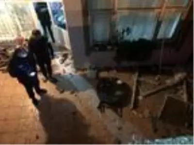 Son dakika haberleri... Doğal gaz patlaması apartman sakinlerine korku yaşattı Son dakika haberleri... Doğal gaz patlaması apartman sakinlerine korku yaşattı