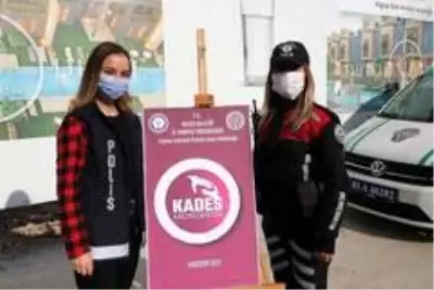 Son dakika haber | Düzce'de Kadın Polisler Kadınlara KADES'i Anlattı Son dakika haber | Düzce'de Kadın Polisler Kadınlara KADES'i Anlattı