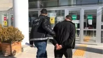 Arandıkça üzerinden kokain çıktı, tutuklandı Arandıkça üzerinden kokain çıktı, tutuklandı