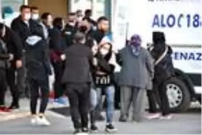 Son dakika haber: Emlakçıların kanlı hesaplaşmasında fail, barut izinden belirlenecek Son dakika haber: Emlakçıların kanlı hesaplaşmasında fail, barut izinden belirlenecek