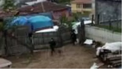 Evin bahçesindeki turşu bidonunda uyuşturucu ele geçirildi Evin bahçesindeki turşu bidonunda uyuşturucu ele geçirildi
