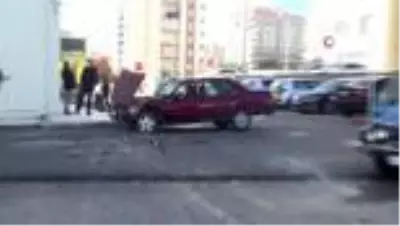 Freni patlayan kamyon iki otomobili biçti Freni patlayan kamyon iki otomobili biçti