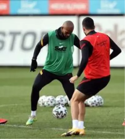 Galatasaray taktik çalıştı Galatasaray taktik çalıştı