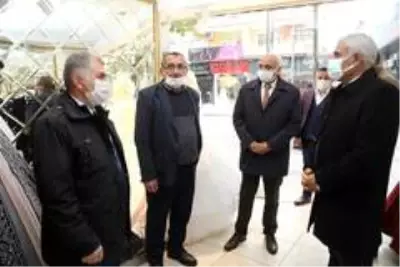Güder, esnafın sorunlarını dinledi Güder, esnafın sorunlarını dinledi