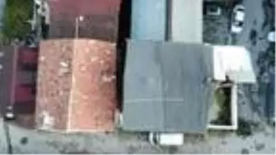 (Havadan fotoğraflarla) 6 yıldır riskli binada oturanlara belediye 'Boşaltın' dedi olaylar çıktı (Havadan fotoğraflarla) 6 yıldır riskli binada oturanlara belediye 'Boşaltın' dedi olaylar çıktı