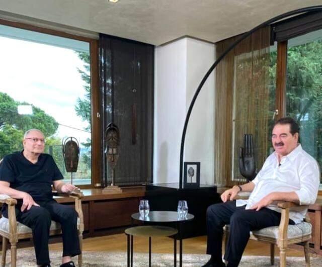 İbo Show'da büyük sürpriz! İki eski dost bir araya geliyor İbo Show'da büyük sürpriz! İki eski dost bir araya geliyor