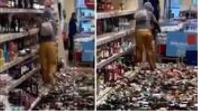 İngiltere'de sinir krizi geçiren müşteri marketi birbirine kattı İngiltere'de sinir krizi geçiren müşteri marketi birbirine kattı