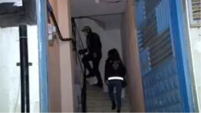 Son dakika haber: İstanbul'da eş zamanlı terör operasyonu Son dakika haber: İstanbul'da eş zamanlı terör operasyonu