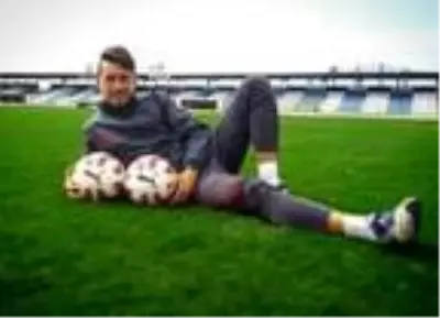 İzmir futbolu Malik Tahirler'e ağlıyor İzmir futbolu Malik Tahirler'e ağlıyor