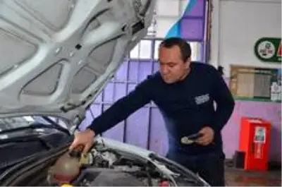 Kalitesiz ve sahte antifriz ile yağ kullanımı 15 bin liraya kadar masraf açabilir Kalitesiz ve sahte antifriz ile yağ kullanımı 15 bin liraya kadar masraf açabilir