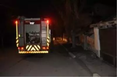 Son dakika haberi | Karaman'da metruk evde çıkan yangın söndürüldü Son dakika haberi | Karaman'da metruk evde çıkan yangın söndürüldü