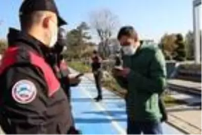 Karantinada olması gerekirken, maskesiz yakalandı Karantinada olması gerekirken, maskesiz yakalandı