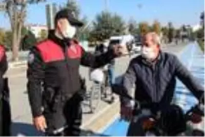 Karantinada olması gerekirken, maskesiz yakalandı Karantinada olması gerekirken, maskesiz yakalandı